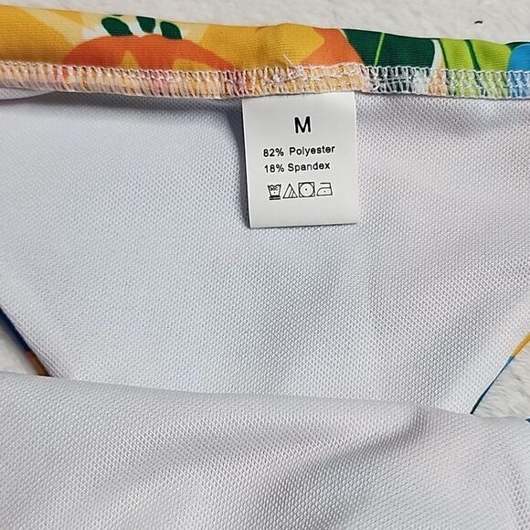 2555 NWT Jimmi Swim Macarena Set Size Medium - Picture 4 of 10